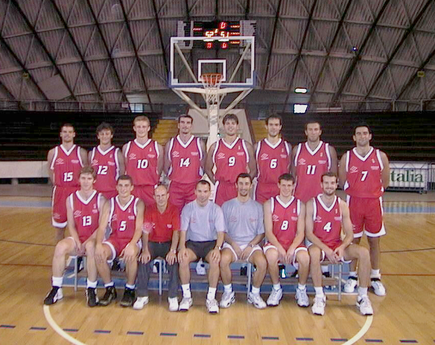 https://www.asdpallacanestrospinea.it/demo/wp-content/uploads/2018/11/squadra1bears-Casarin-giocatore-Bears.jpg